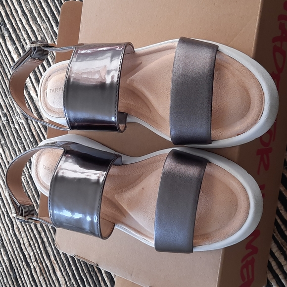 TARYN-ROSE - Women's Sandals  Size 7.5 - Picture 2 of 5